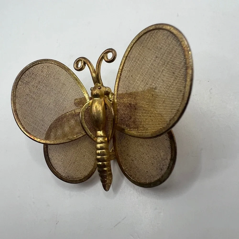 Vintage Butterfly Trembler Brooch Gold Tone Mesh Articulated Pin‎